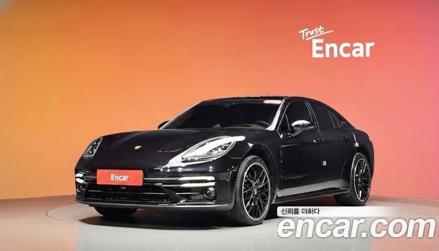 Porsche Panamera 2023 — Şəkil 35/36