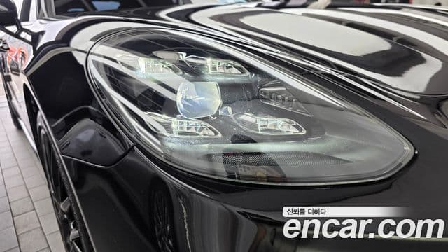 Porsche Panamera 2023 — Şəkil 22/36