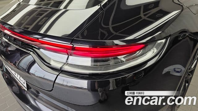 Porsche Panamera 2023 — Şəkil 15/36