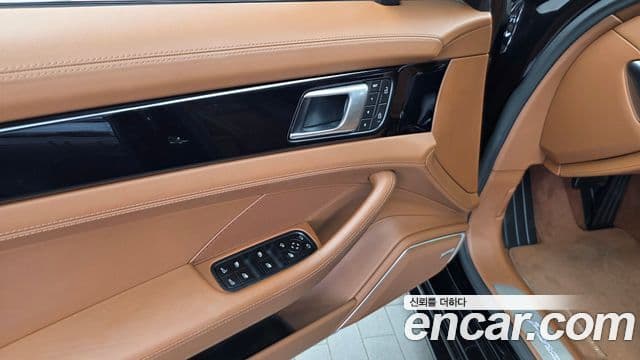 Porsche Panamera 2023 — Şəkil 18/36