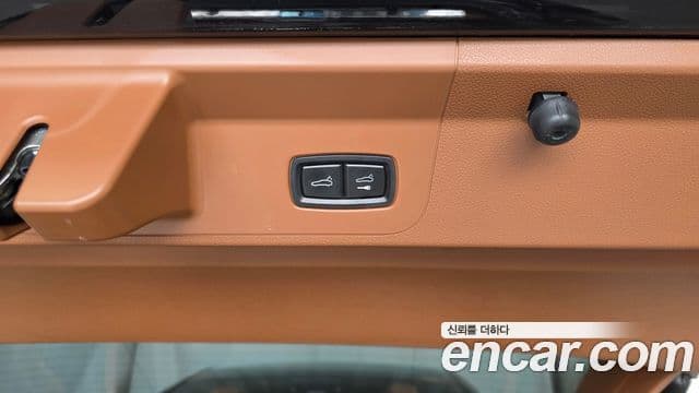 Porsche Panamera 2023 — Şəkil 23/36