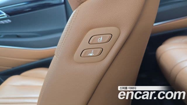 Genesis GV80 2023 — Photo 16/40