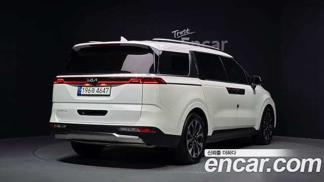 Kia Carnival 2023 — Фото 2/20