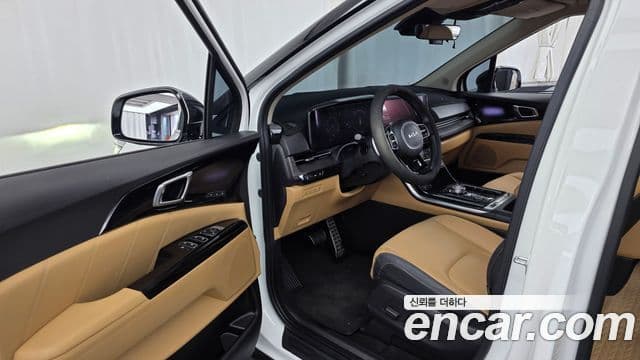 Kia Carnival 2023 — Фото 10/20