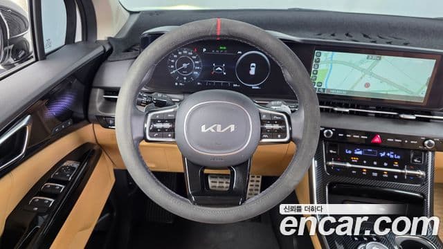 Kia Carnival 2023 — Фото 13/20