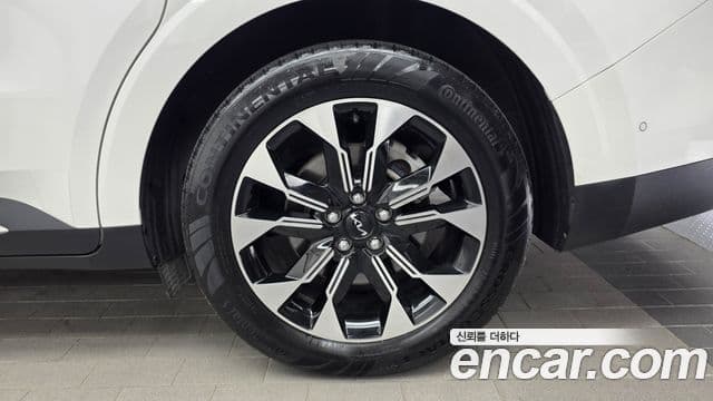 Kia Carnival 2023 — Photo 31/34