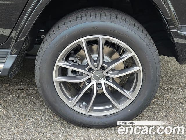 Mercedes-Benz G-Class 2026 — Photo 7/12