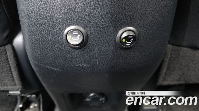 Toyota RAV4 2018 — Photo 29/32
