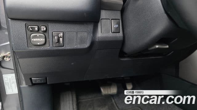 Toyota RAV4 2018 — Photo 24/32