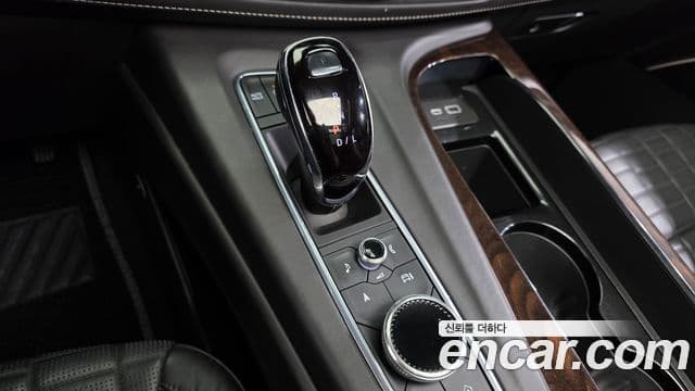 Cadillac Escalade 2022 — Şəkil 8/20