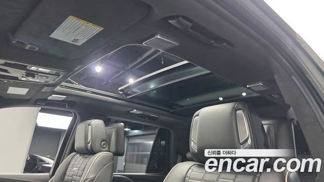 Cadillac Escalade 2022 — Şəkil 10/20