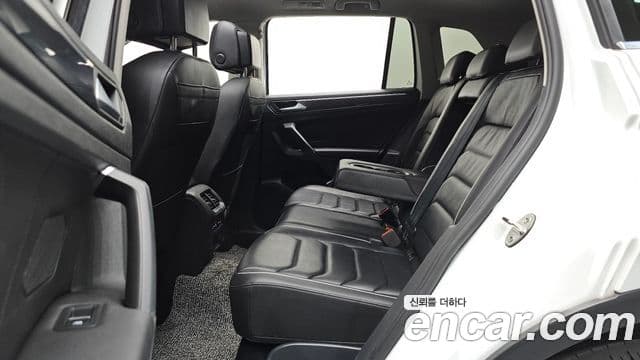 Volkswagen Tiguan 2023 — Photo 6/33