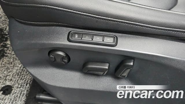 Volkswagen Tiguan 2023 — Photo 22/33