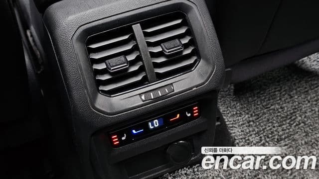 Volkswagen Tiguan 2023 — Photo 29/33