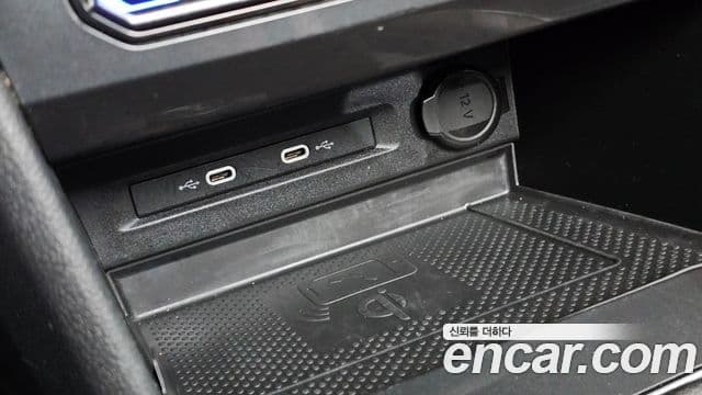 Volkswagen Tiguan 2023 — Photo 21/33