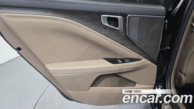 Kia K8 2022 — Photo 26/37