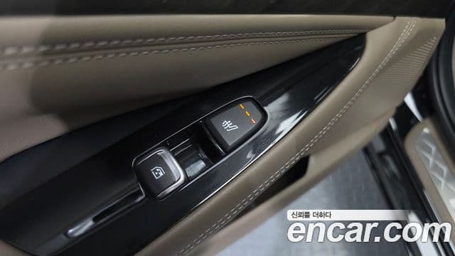 Kia K8 2022 — Photo 8/37