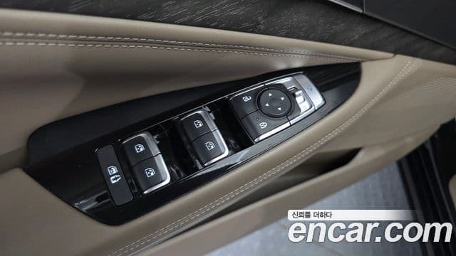Kia K8 2022 — Photo 12/37