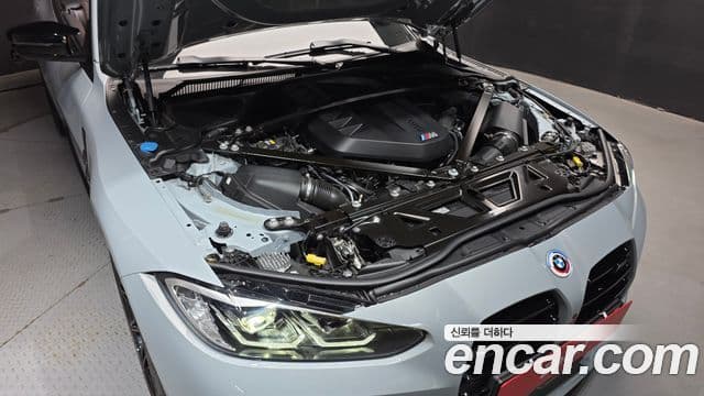 BMW M4 2022 — Photo 17/31