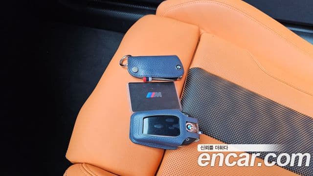 BMW M4 2022 — Photo 26/31