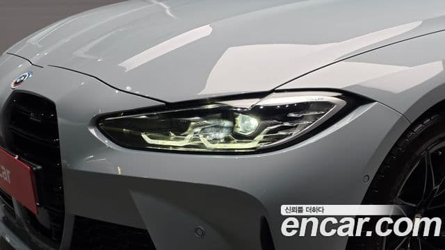 BMW M4 2022 — Photo 18/31