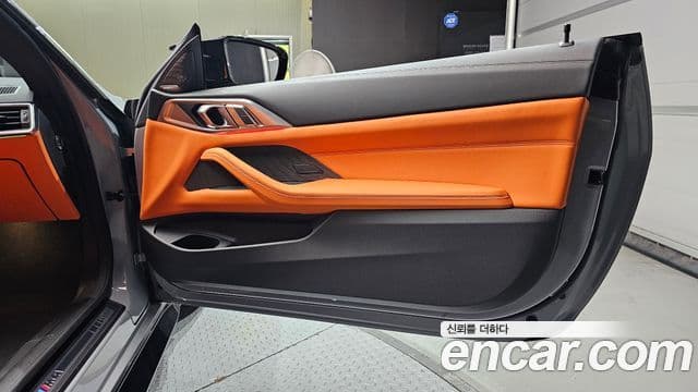 BMW M4 2022 — Photo 21/31