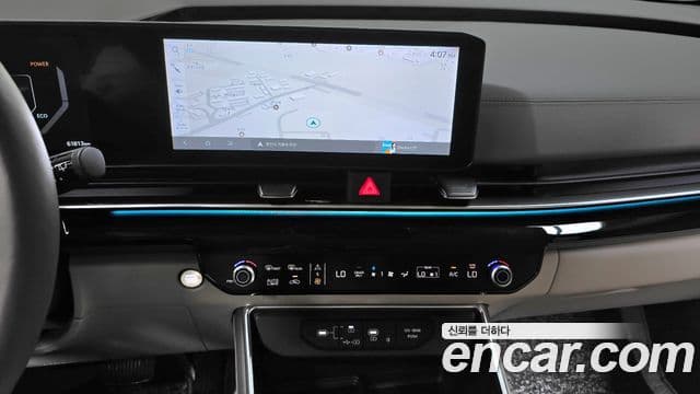 Kia Carnival 2024 — Şəkil 3/39
