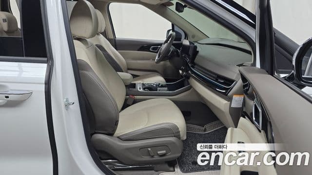 Kia Carnival 2024 — Şəkil 30/39