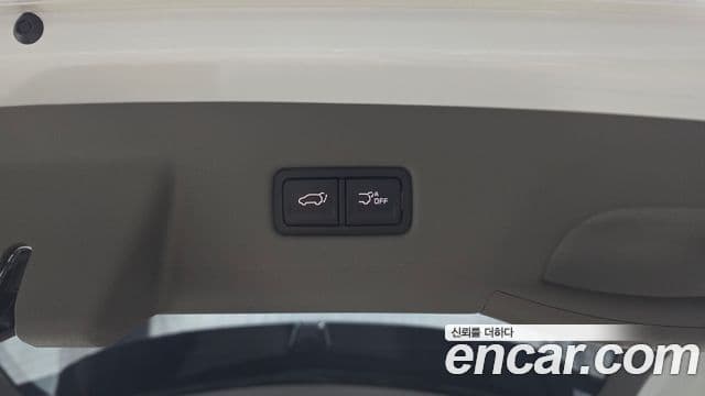 Kia Carnival 2024 — Şəkil 34/39