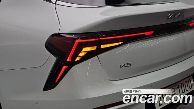Kia K5 2025 — Şəkil 17/30