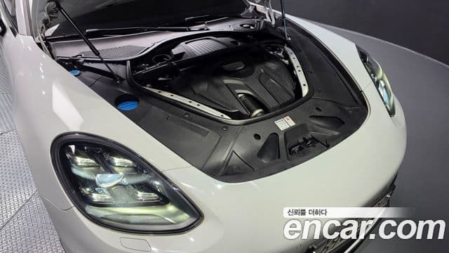 Porsche Panamera 2018 — Şəkil 38/38