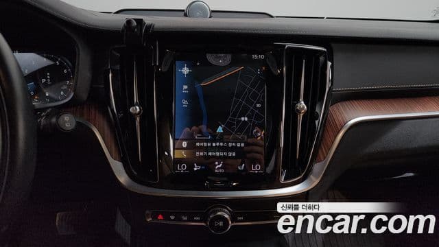 Volvo V60 Cross Country 2021 — Фото 12/20