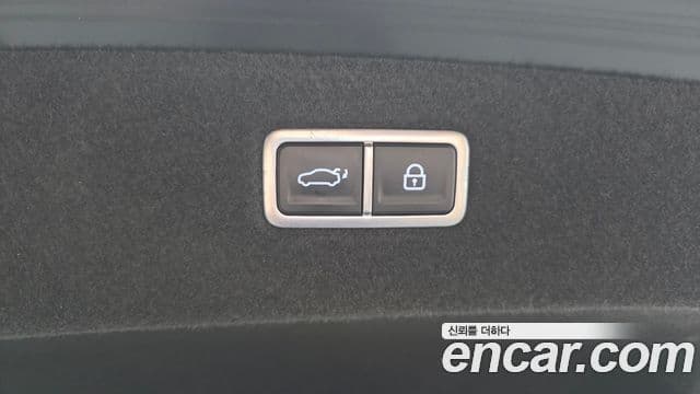 Genesis G90 2022 — Photo 4/39