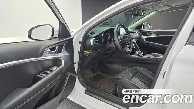 Genesis G70 2019 — Şəkil 9/20