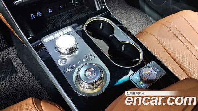 Genesis GV80 2024 — ფოტო 25/32