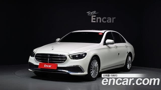 Mercedes-Benz E-Class 2022 — ფოტო 2/33