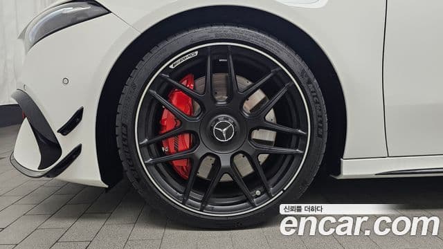 Mercedes-Benz A-Class 2025 — ფოტო 25/30