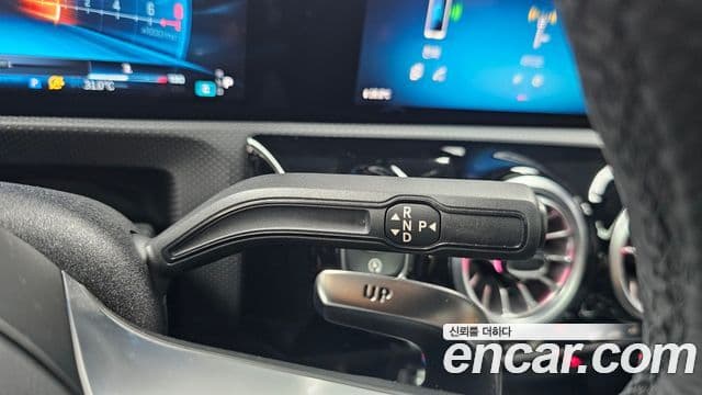Mercedes-Benz A-Class 2025 — ფოტო 6/30
