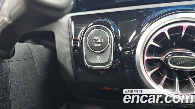 Mercedes-Benz A-Class 2025 — ფოტო 23/30
