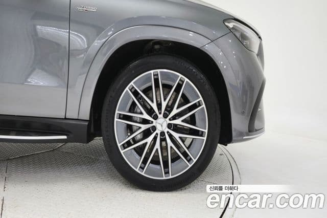 Mercedes-Benz GLE-Class 2025 — Photo 6/18