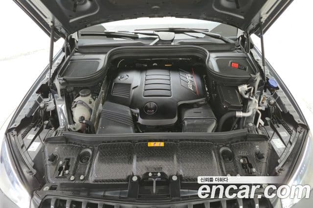 Mercedes-Benz GLE-Class 2025 — Photo 12/18