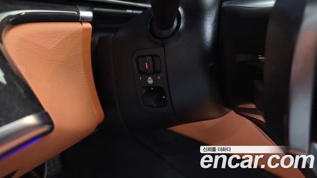 Mercedes-Benz S-Class 2023 — Photo 16/35