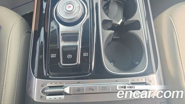 Kia Carnival 2021 — Фото 15/20