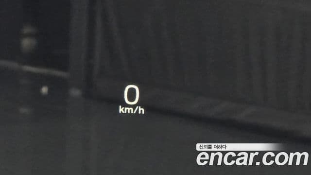 Volvo XC90 2019 — ფოტო 4/39