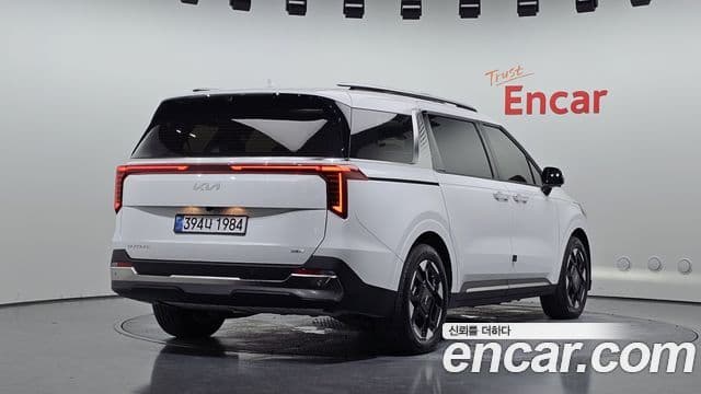Kia Carnival 2025 — Фото 2/20
