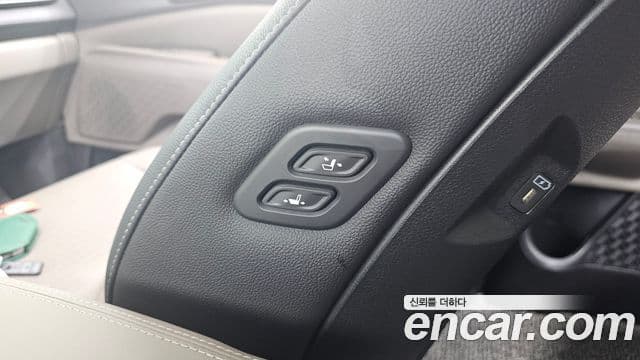 Kia Carnival 2025 — Фото 17/20