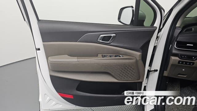 Kia Carnival 2025 — Photo 21/32