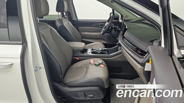Kia Carnival 2025 — Photo 5/32
