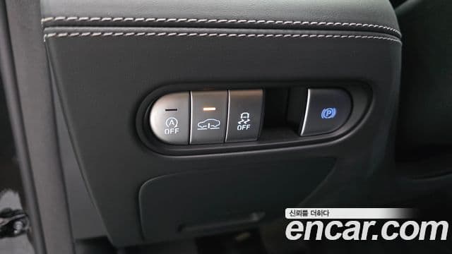 Genesis G90 2022 — ფოტო 19/20