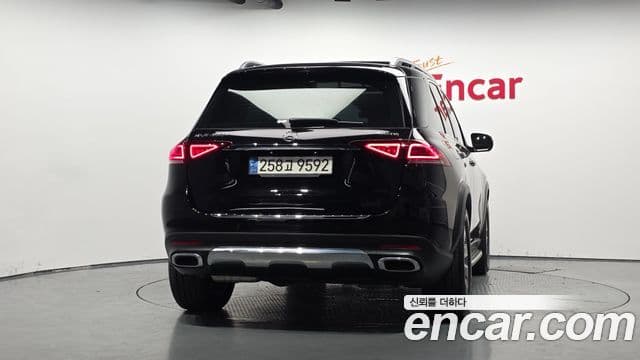 Mercedes-Benz GLE-Class 2023 — Şəkil 7/20